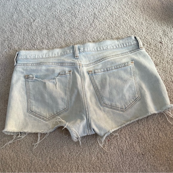light wash denim shorts from old navy - Picture 5 of 5
